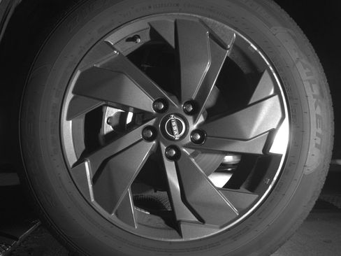 Used 2025 Nissan Rogue SV FWD image 9