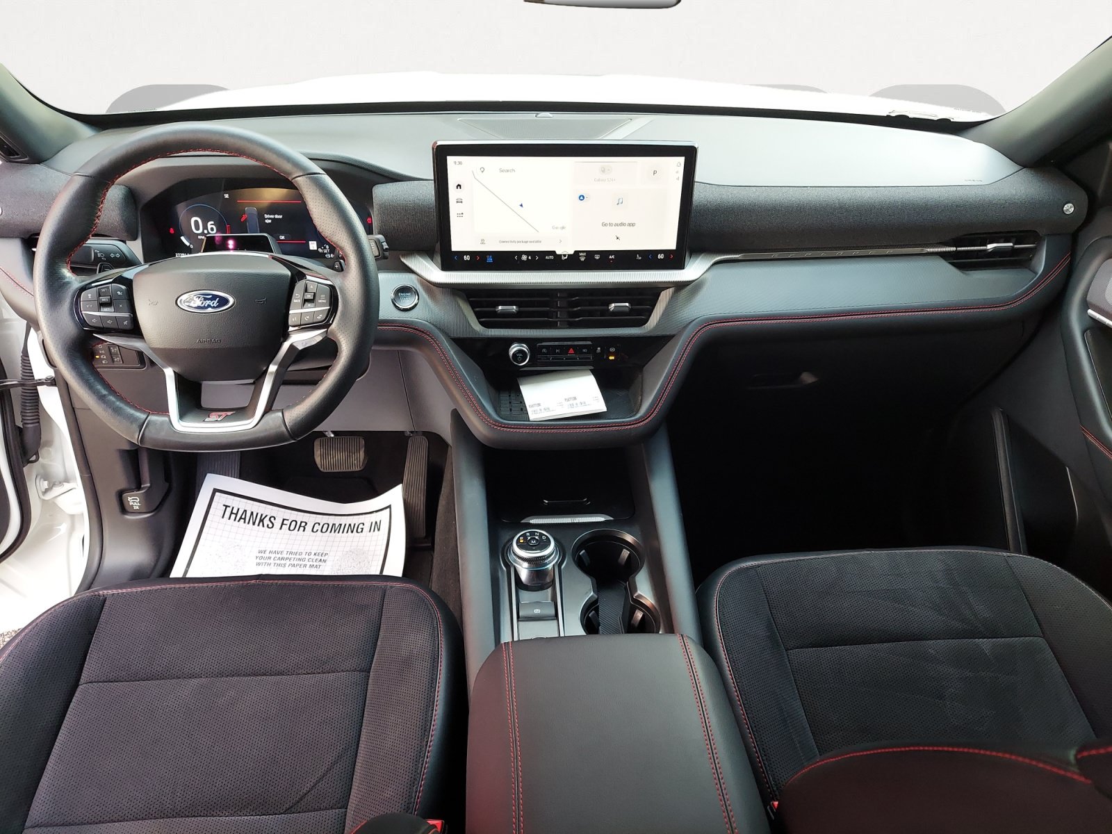Used 2025 Ford Explorer ST AWD/4WD image 3