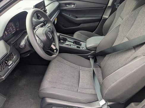 Certified 2025 Honda Accord SE image 15