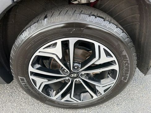 Used 2019 Hyundai Santa Fe FWD image 20