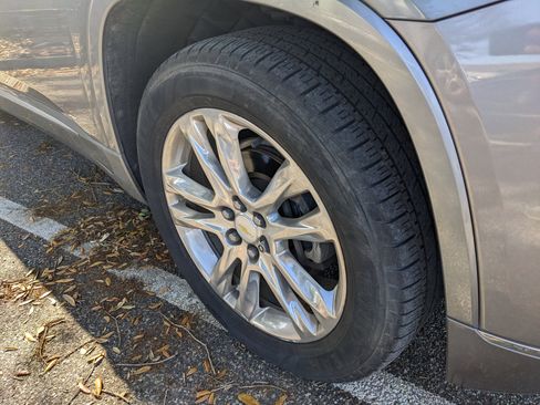 Used 2019 Chevrolet Traverse High Country AWD/4WD image 6