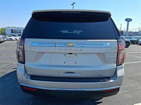 Used 2021 Chevrolet Tahoe LT w/ Luxury Package image 5