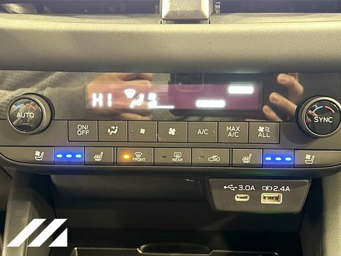Used 2026 Subaru Outback Touring XT AWD/4WD image 18