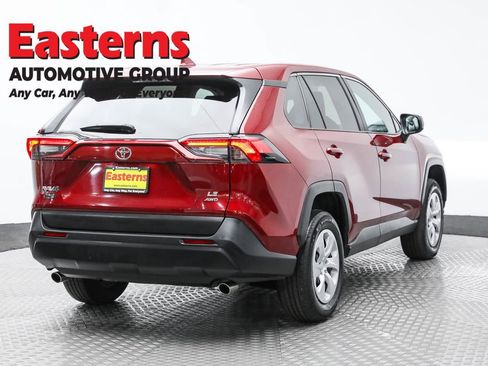 Used 2024 Toyota RAV4 LE image 5