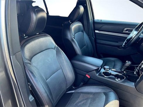 Certified 2019 Ford Explorer Sport image 7