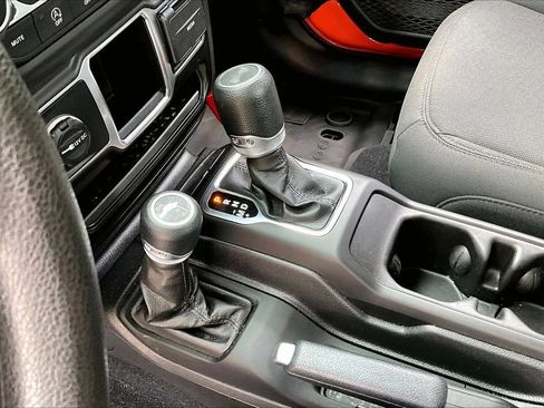 Used 2023 Jeep Wrangler Sport AWD/4WD image 14