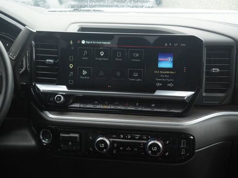 Used 2025 GMC Sierra 1500 SLT image 19