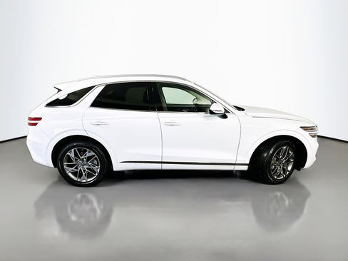 Used 2025 Genesis GV70 2.5T image 8