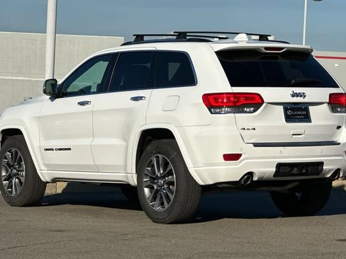 Used 2017 Jeep Grand Cherokee Overland image 7