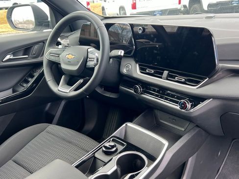 Used 2026 Chevrolet Equinox LT image 16