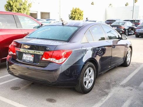 Used 2016 Chevrolet Cruze LT image 4
