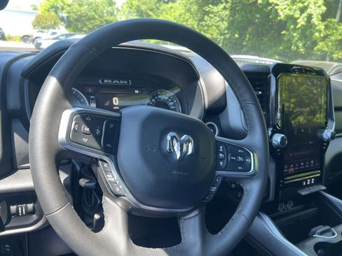 Used 2025 RAM 1500 Big Horn AWD/4WD image 24