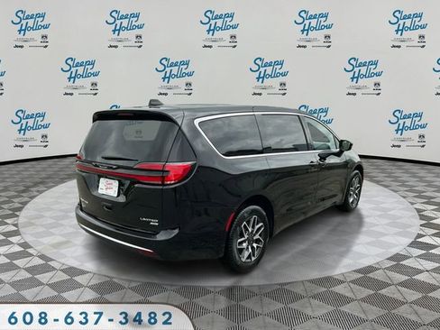 New 2027 Chrysler Pacifica Limited AWD/4WD image 5