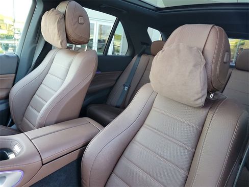 Used 2025 Mercedes-Benz GLE 450e 4MATIC image 26