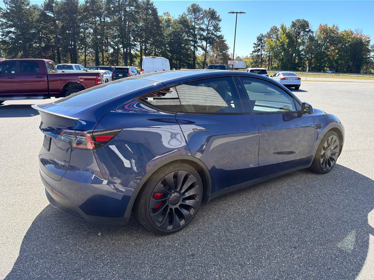 Used 2024 Tesla Model Y Performance AWD/4WD image 7