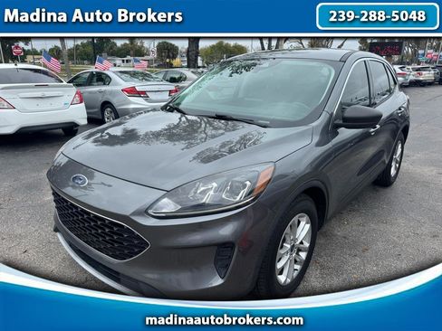 Used 2022 Ford Escape SE w/ Convenience Package FWD image 1