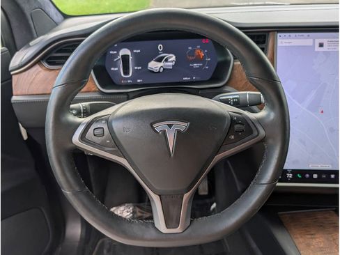 Used 2020 Tesla Model X Long Range AWD/4WD image 21