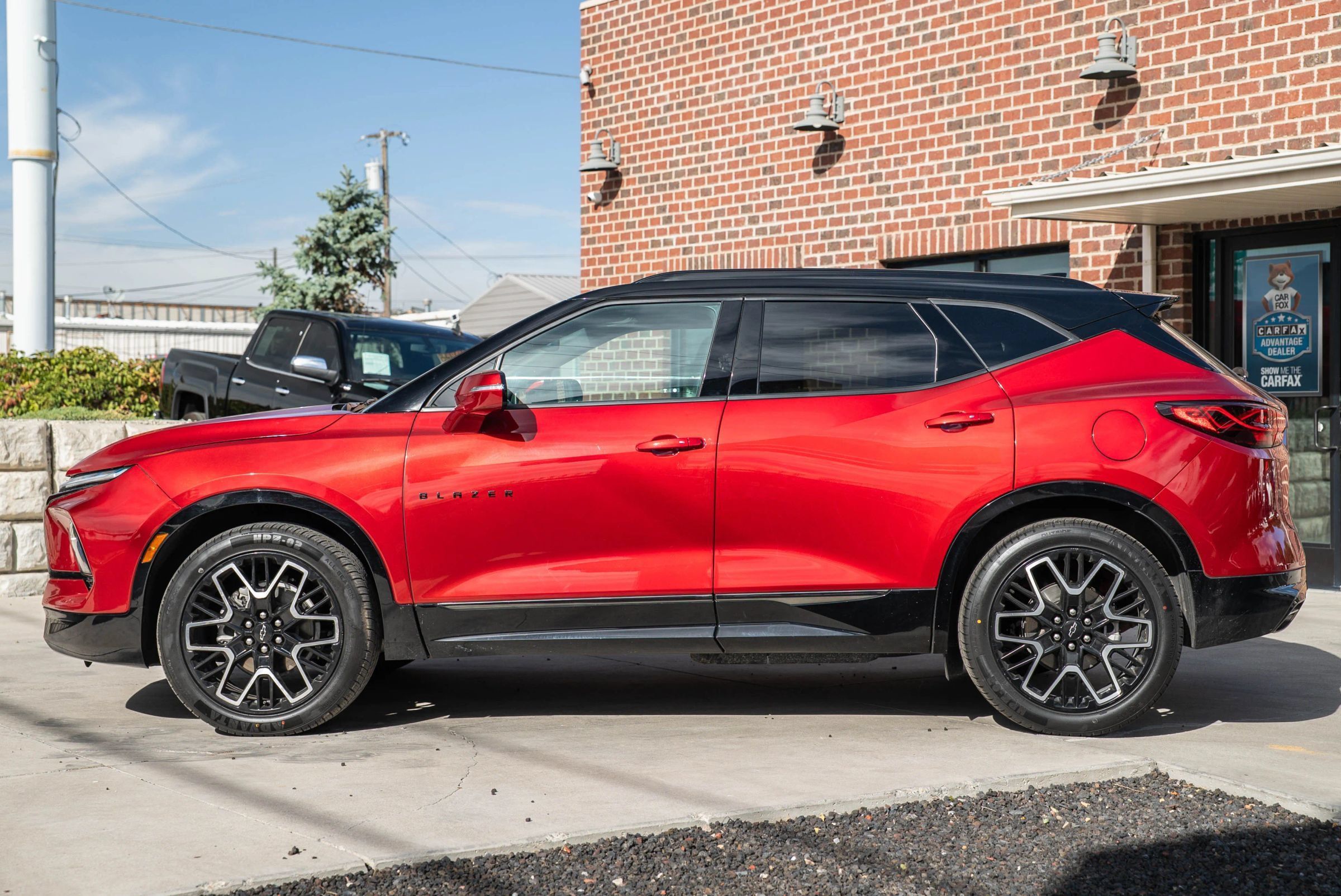 Used 2023 Chevrolet Blazer RS w/ Enhanced Convenience Package AWD/4WD image 3