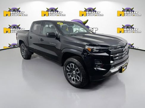 Used 2024 Chevrolet Colorado Z71 w/ Z71 Convenience Package 2 AWD/4WD image 3