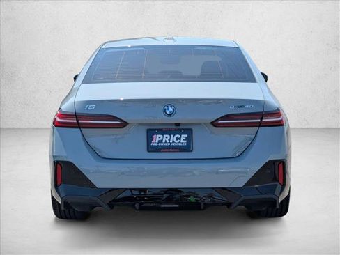 Certified 2025 BMW i5 eDrive40i w/ M Sport Package RWD image 7
