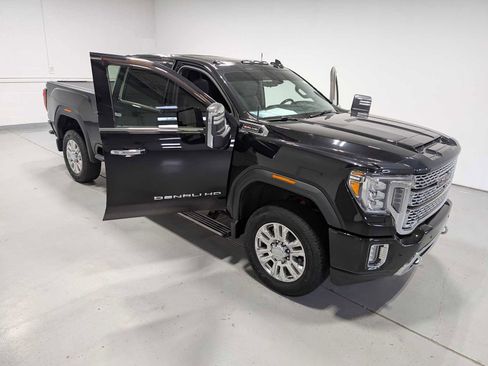 Certified 2021 GMC Sierra 2500 Denali w/ Denali Ultimate Package AWD/4WD image 17