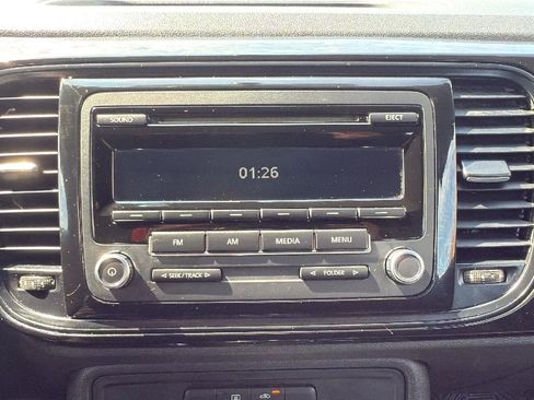 Used 2014 Volkswagen Beetle 1.8T image 16