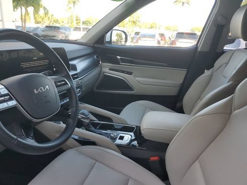Certified 2025 Kia Telluride S FWD image 23