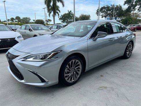 Certified 2024 Lexus ES 350 Luxury image 3