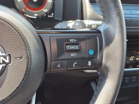 Used 2024 Nissan Rogue SL w/ SL Premium Package AWD/4WD image 15