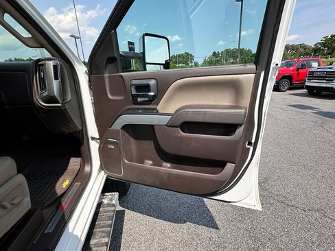 Used 2016 Chevrolet Silverado 2500 LTZ w/ Duramax Plus Package AWD/4WD image 18
