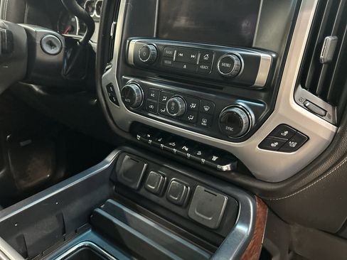 Used 2015 GMC Sierra 2500 SLT w/ Duramax Plus Package AWD/4WD image 36