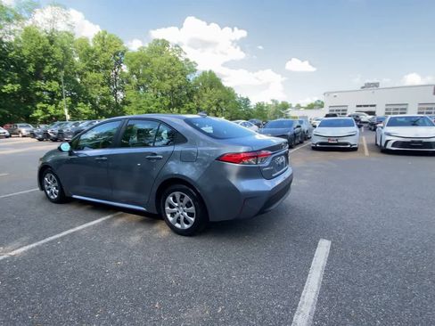 Used 2024 Toyota Corolla LE FWD image 10