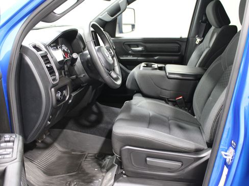 Used 2025 RAM 1500 Tradesman w/ Off Road Group image 3