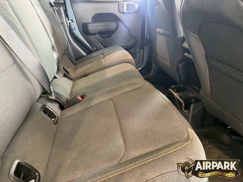 New 2025 Jeep Gladiator Sport AWD/4WD image 26