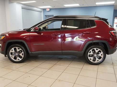 Used 2021 Jeep Compass Limited AWD/4WD image 2