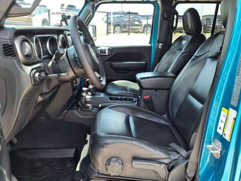 Used 2019 Jeep Wrangler Unlimited Sport S AWD/4WD image 17
