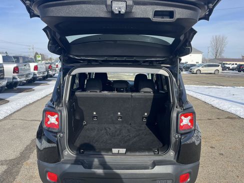 Used 2020 Jeep Renegade Sport image 27