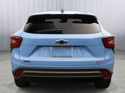 Used 2024 Chevrolet Trax RS w/ Driver Confidence Package FWD image 21