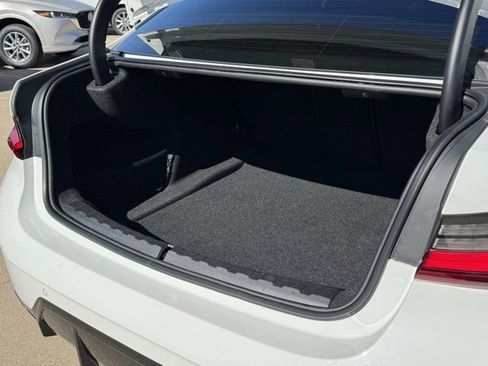 Used 2024 BMW 330i xDrive Sedan w/ M Sport Package image 27