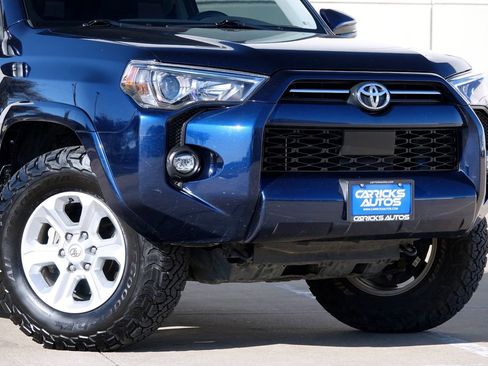 Used 2022 Toyota 4Runner SR5 Premium image 17