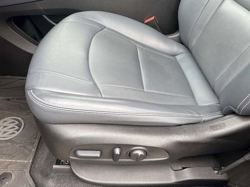 Used 2024 Buick Enclave Essence w/ Experience Buick Package FWD image 22