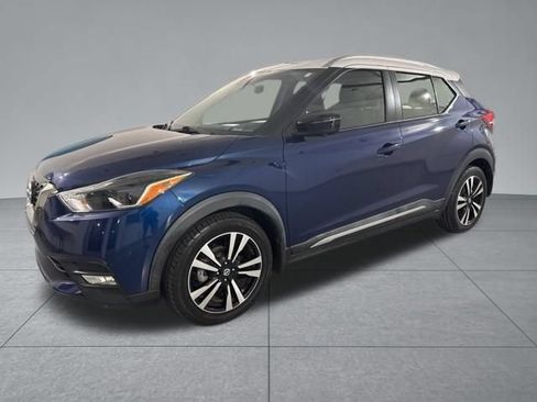 Used 2018 Nissan Kicks SR FWD image 4