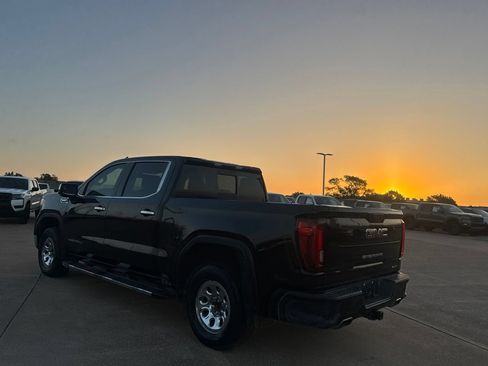 Used 2019 GMC Sierra 1500 SLT RWD image 15