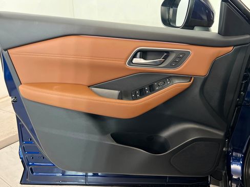 New 2026 Nissan Rogue Platinum AWD/4WD image 15