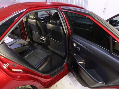 Used 2017 Toyota Camry SE image 14