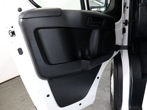 Used 2025 RAM ProMaster 2500 w/ U-Haul Equipment Group FWD image 20