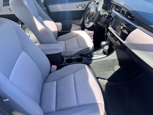 Used 2014 Toyota Corolla LE FWD image 9