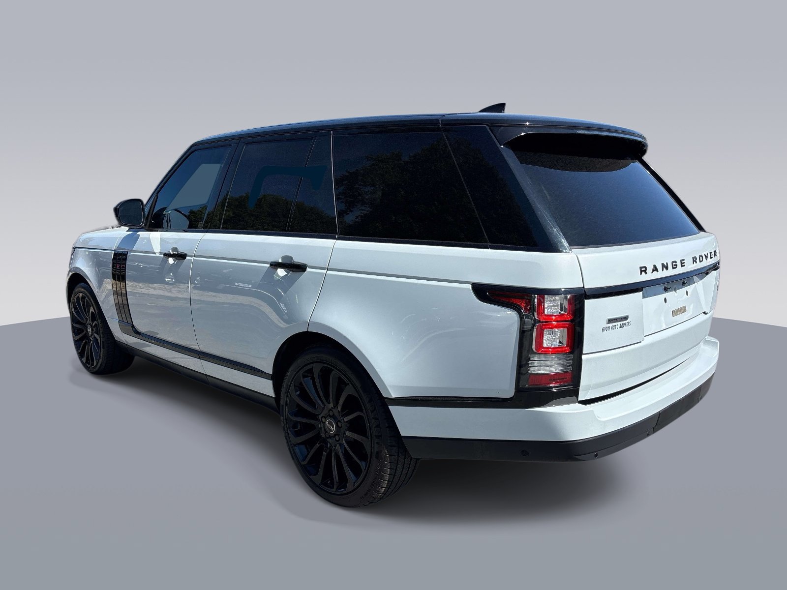 Used 2017 Land Rover Range Rover Supercharged AWD/4WD image 5