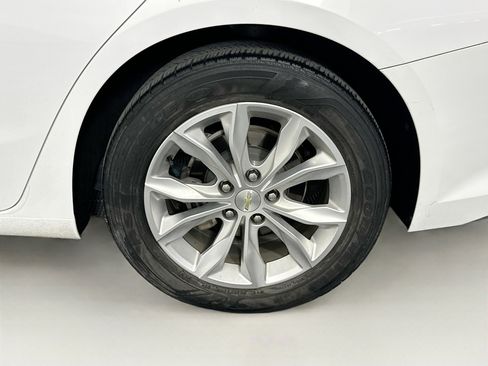 Used 2020 Chevrolet Malibu LT image 11