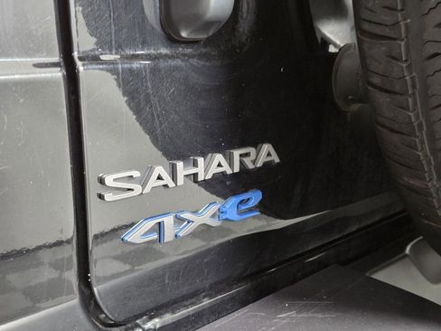 Certified 2025 Jeep Wrangler Sahara w/ Safety Group image 26